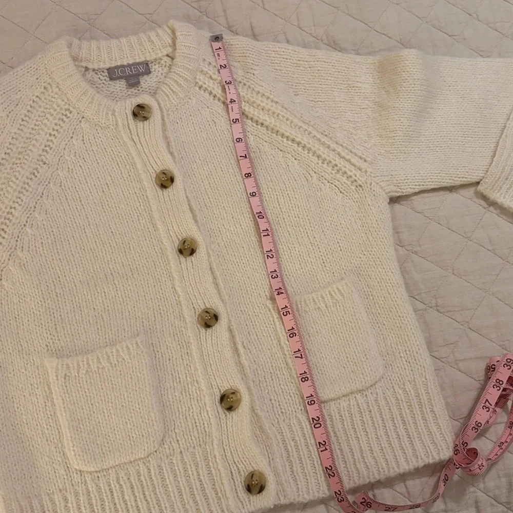 NWT J. Crew Raglan Cardigan in Ivory / Button-Up Cardigan with Patch Pockets - Picture 8 of 8